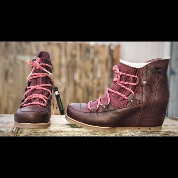 sorel sandy wedge black